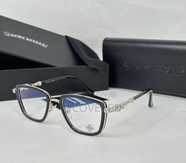 Branded Fashion Sunglasses · Photo 5