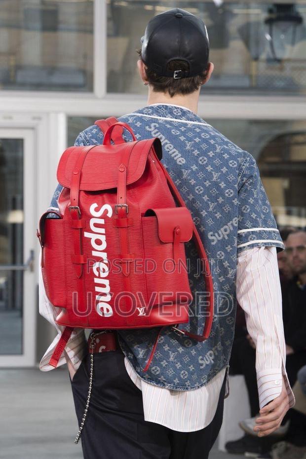 High Quality Leather Supreme Backpacks · Photo 4