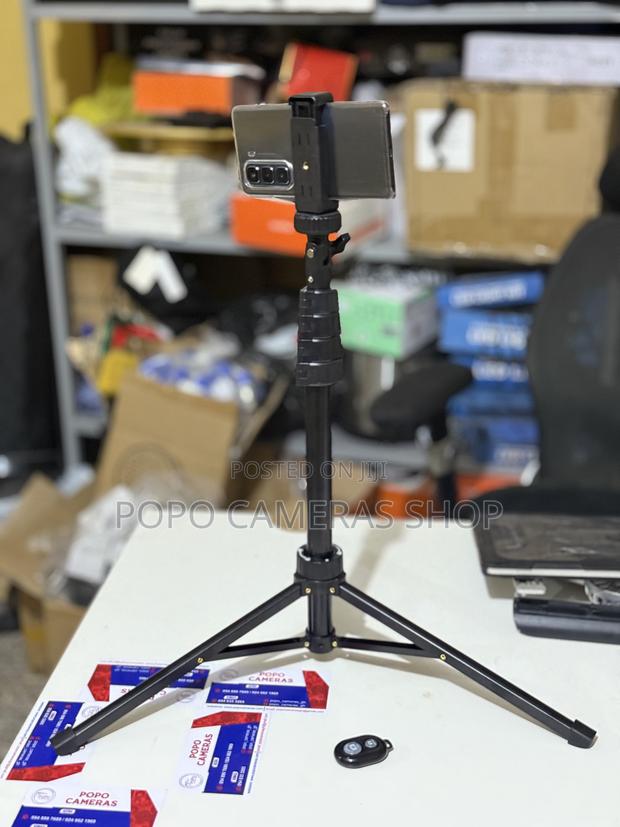 Phone Tripod + Bluetooth Phone Remote · Photo 2