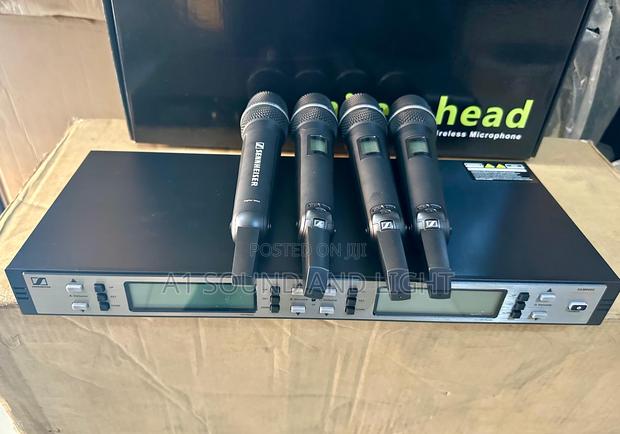 Sennheiser SKM 9900 Wireless Microphone [4-in-1] · Photo 4