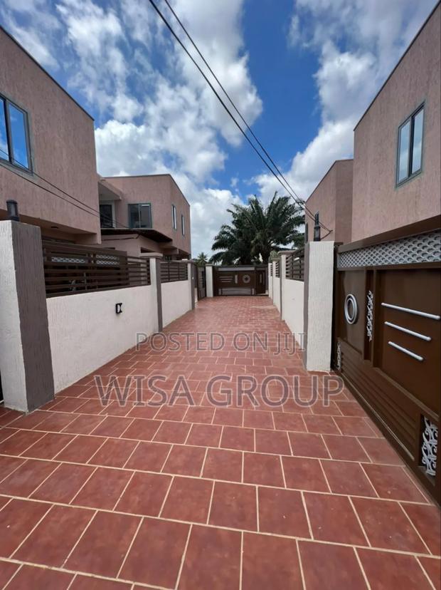 4bdrm Duplex in Wisa Group, Accra Metropolitan for rent · Photo 2