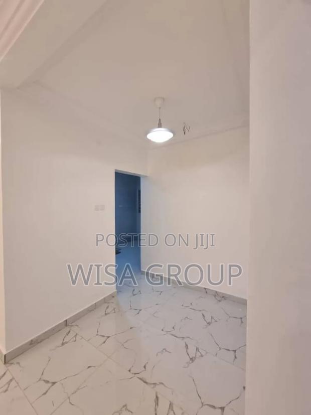 House for Sale · Photo 3