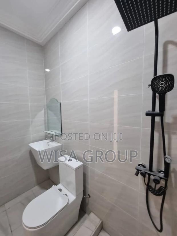 House for Sale · Photo 8