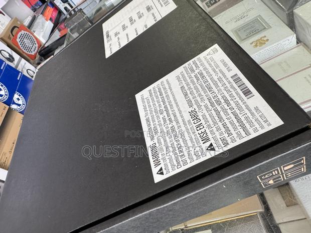 New Laptop Dell 16GB Intel Core Ultra 7 SSD 512GB · Photo 3