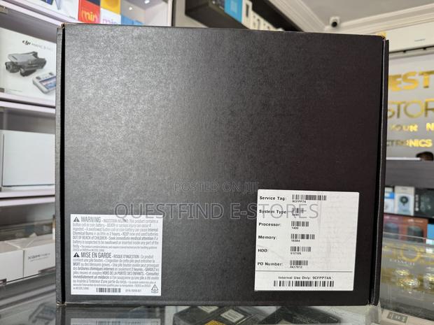 New Laptop Dell 16GB Intel Core Ultra 7 SSD 512GB · Photo 1