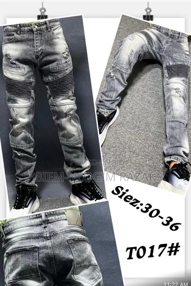 Jeans Available in Stock · Photo 1