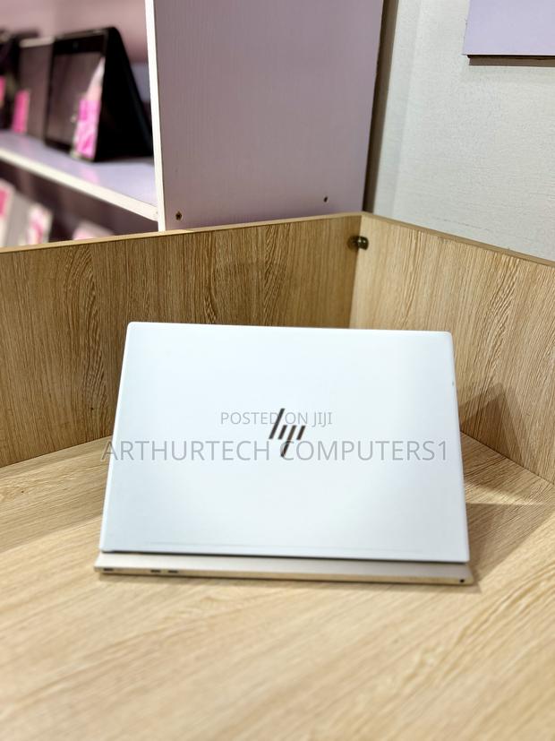 Laptop HP Spectre 13 8GB Intel Core I5 SSD 256GB · Photo 4