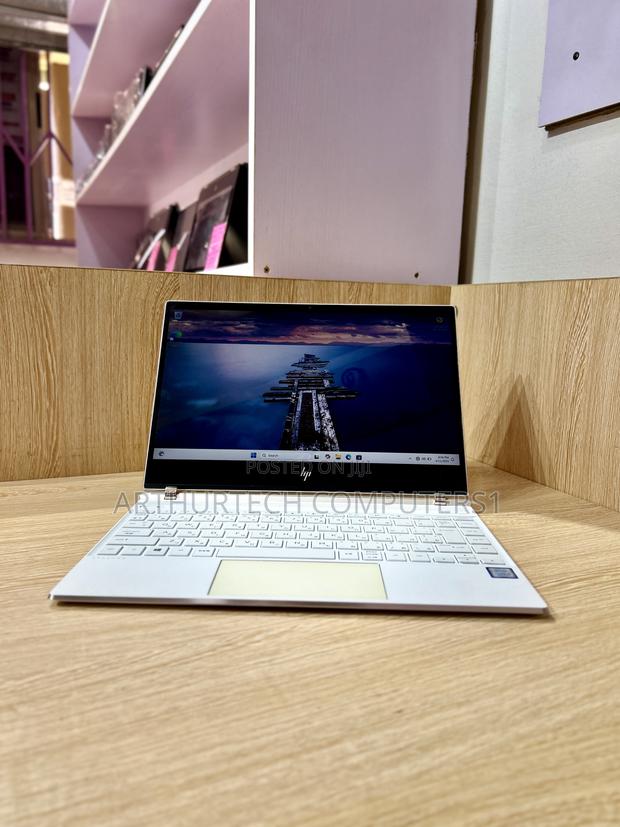 Laptop HP Spectre 13 8GB Intel Core I5 SSD 256GB · Photo 1