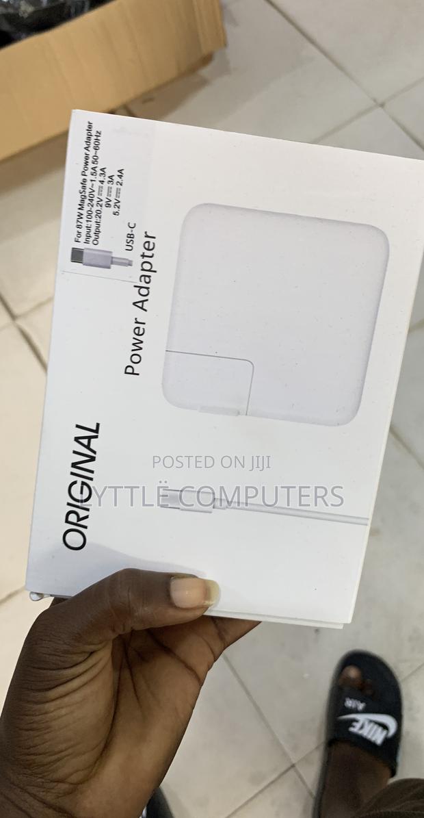 Original 87w Type-C Macbook Charger · Photo 1