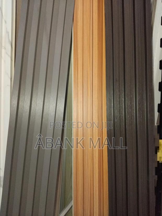 Wall Panel · Photo 2