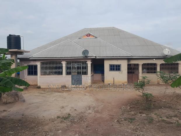 6bdrm House in Kenyasi Adwumam, Kumasi Metropolitan for sale · Photo 5
