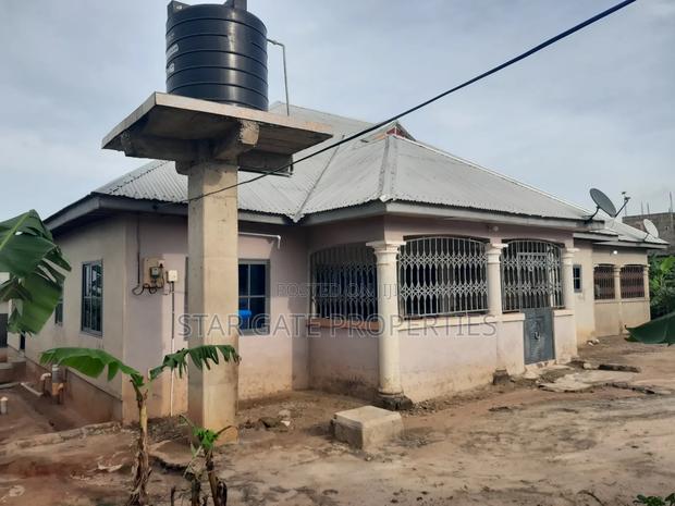 6bdrm House in Kenyasi Adwumam, Kumasi Metropolitan for sale · Photo 3