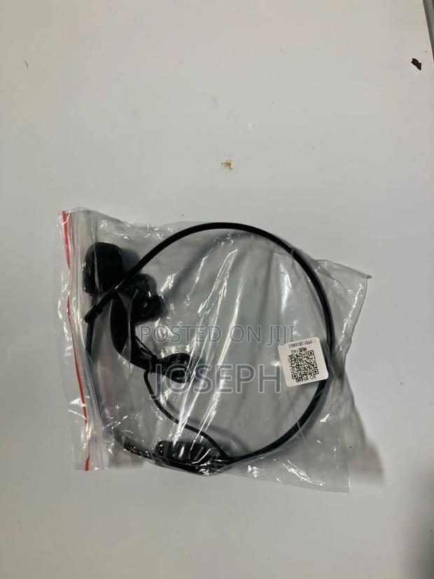 Broadcast Microphone · Photo 1