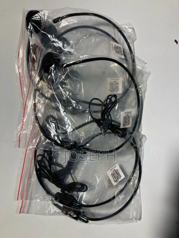 Broadcast Microphone · Photo 2