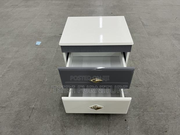 Quality Nightstand With Drawers · Photo 2