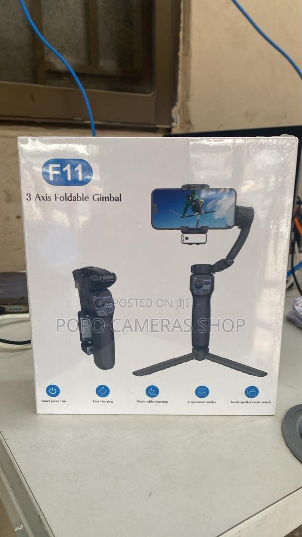 F11 3-axis Foldable Phone Gimbal · Photo 2