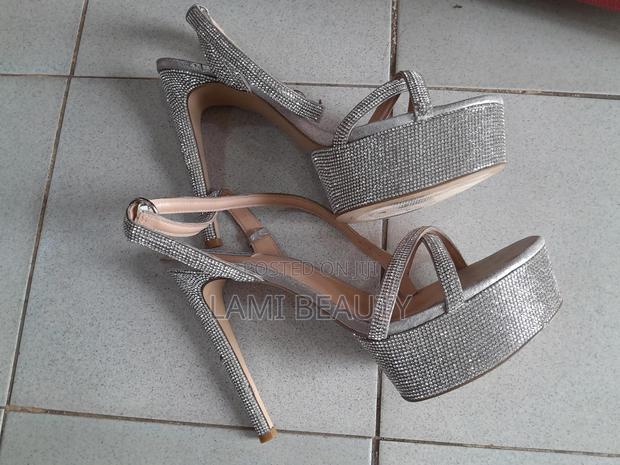 Silver Stones Plat Form Heel · Photo 2