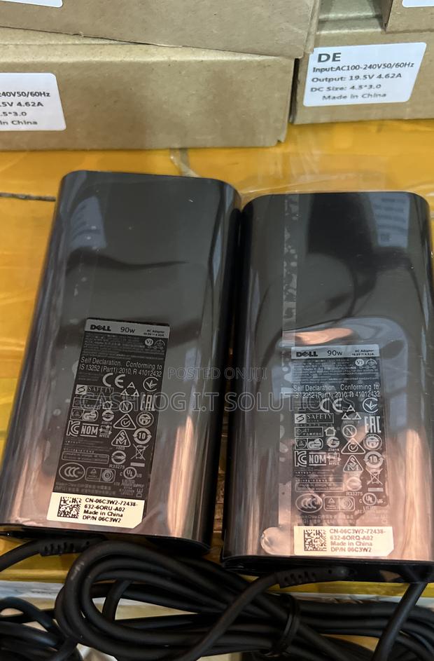 Laptop Charger 90watts Type C, Small and Big Pin · Photo 4