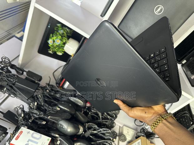 Laptop HP 15 8GB AMD A8 HDD 1T · Photo 1