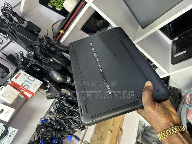 Laptop HP 15 8GB AMD A8 HDD 1T · Photo 4