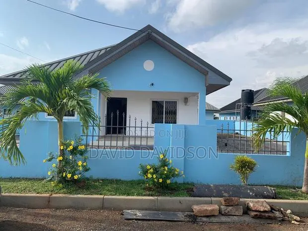 2bdrm Mansion in Executive 2 Bedroom, Tema Metropolitan for rent · Photo 1