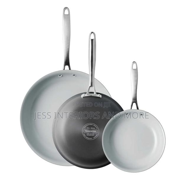 Tramontina Frying Pan Set of 3 · Photo 1