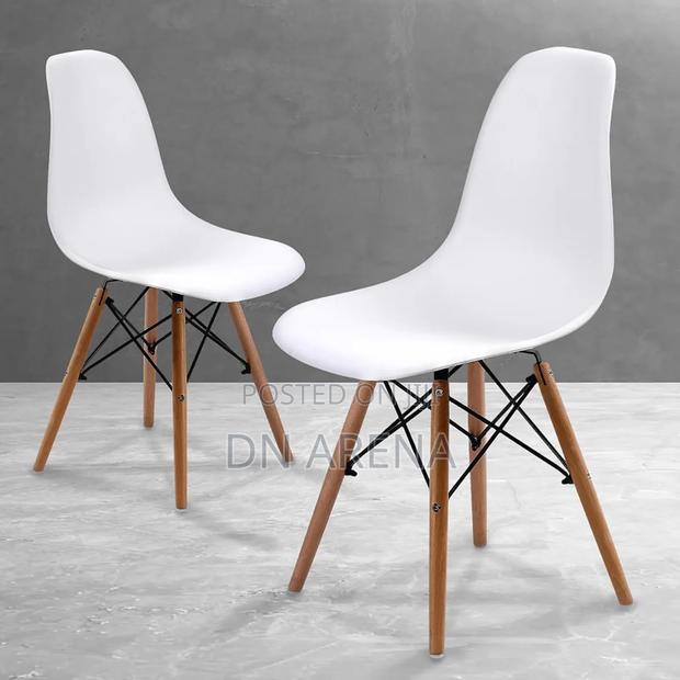 Eiffel Dining Chair Plastic Wood Retro Modern Furniture · Photo 2