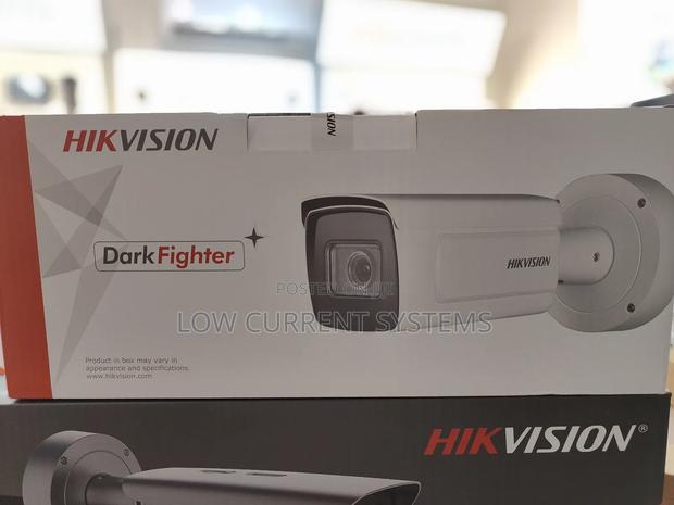 Hikvision Dark Fighter Ip Camera 4mp Ids-2cd8a46g0-Iz/Uh Low Temperatu · Photo 1