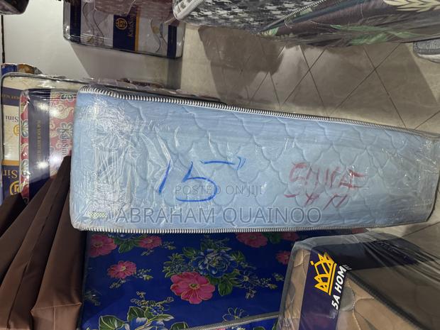 15inches High Density Mattress for Sale · Photo 1