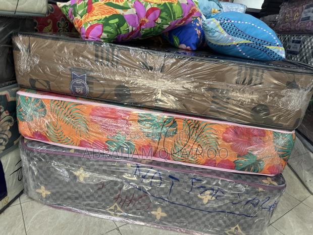 10inches Double High Density Mattress for Sale · Photo 1