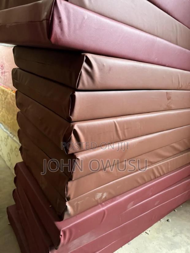 Student Mattress for Sale · Photo 1