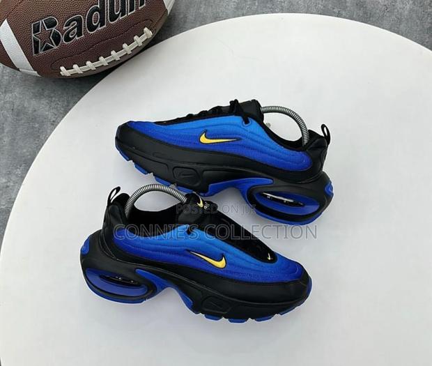 Nike Air Max Portal Sneakers · Photo 2
