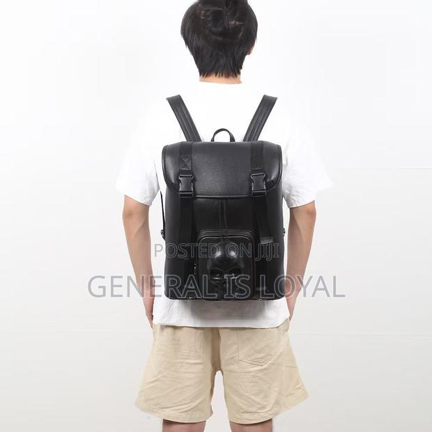 Protruded Skull Rectangle Backpack · Photo 6