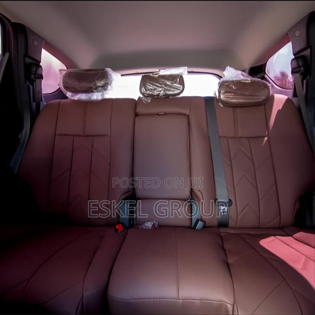 Hyundai Santefe For Rent Come With A Driver · Photo 2