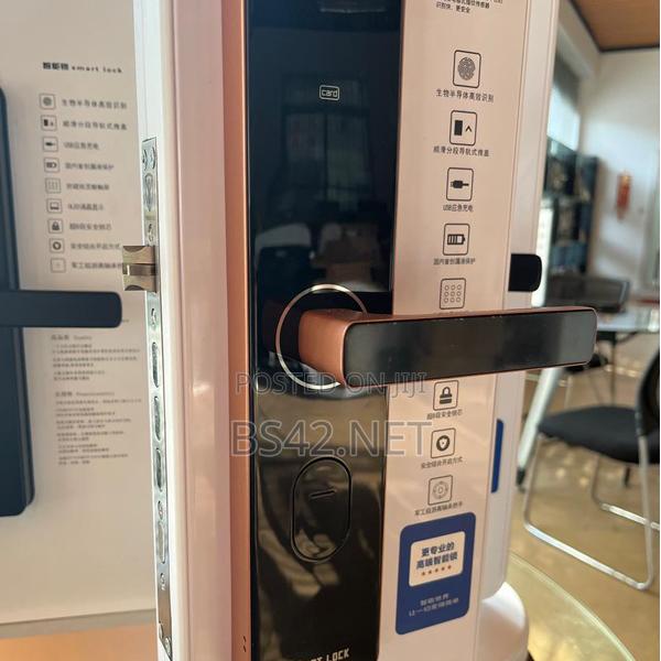 Smart Hotel Locks · Photo 3