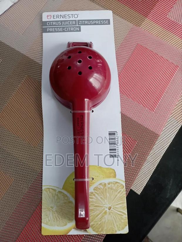 Manual Citrus Juicer · Photo 1