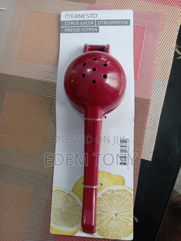 Manual Citrus Juicer · Photo 2