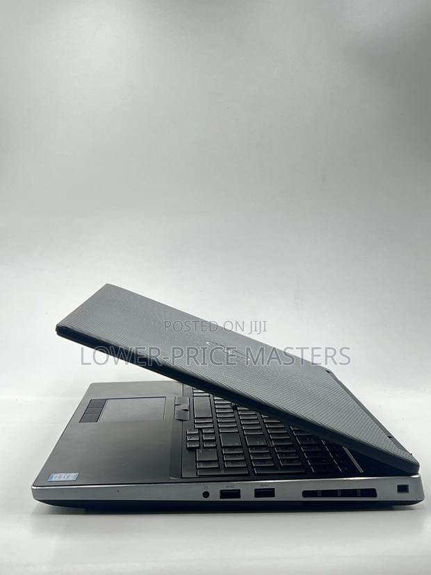 New Laptop Dell Precision 7530 16GB Intel Core I7 SSD 512GB · Photo 4
