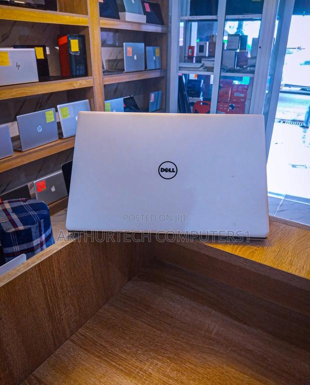 Laptop Dell XPS 13 (9350) 8GB Intel Core I7 SSD 256GB · Photo 2