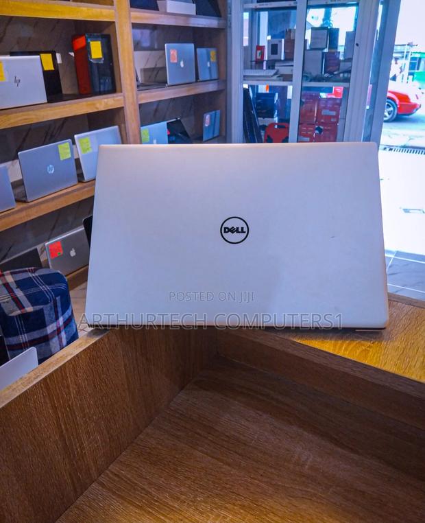 Laptop Dell XPS 13 (9350) 8GB Intel Core I7 SSD 256GB · Photo 1