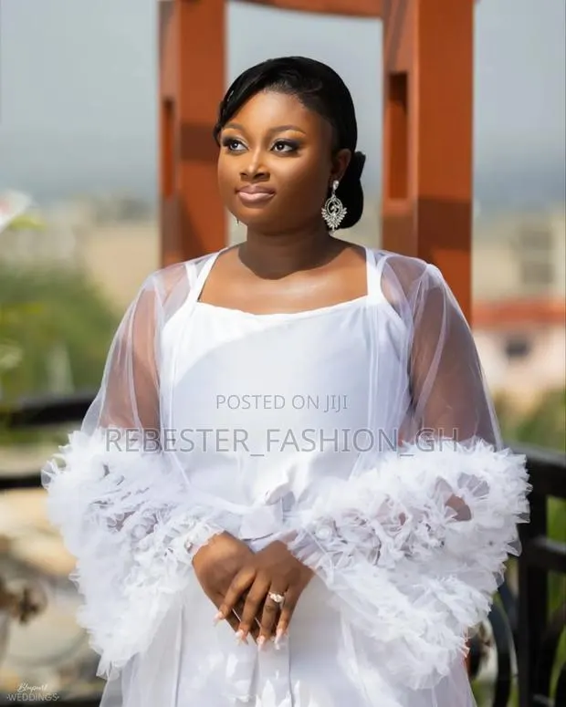 Bride Robe · Photo 1