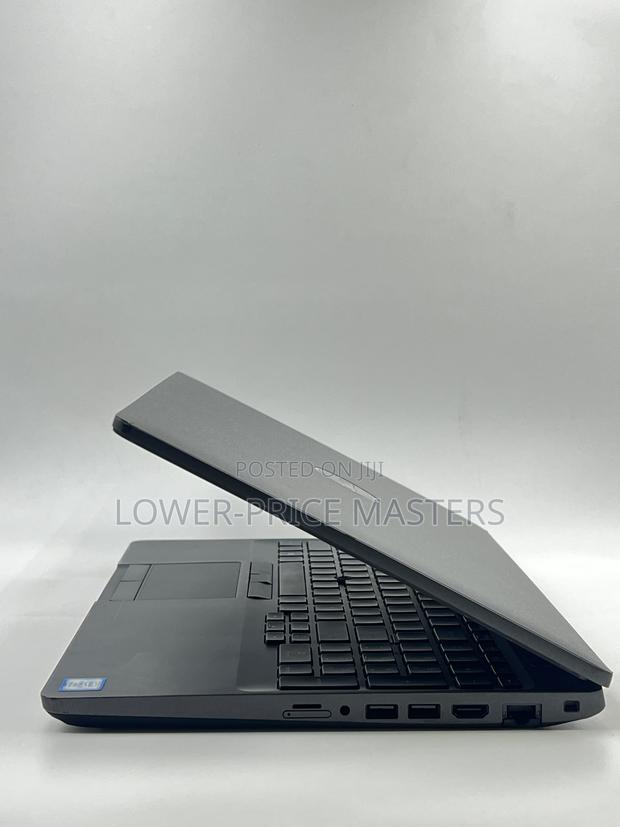 New Laptop Dell Precision 15 3541 16GB Intel Core I7 SSD 512GB · Photo 3
