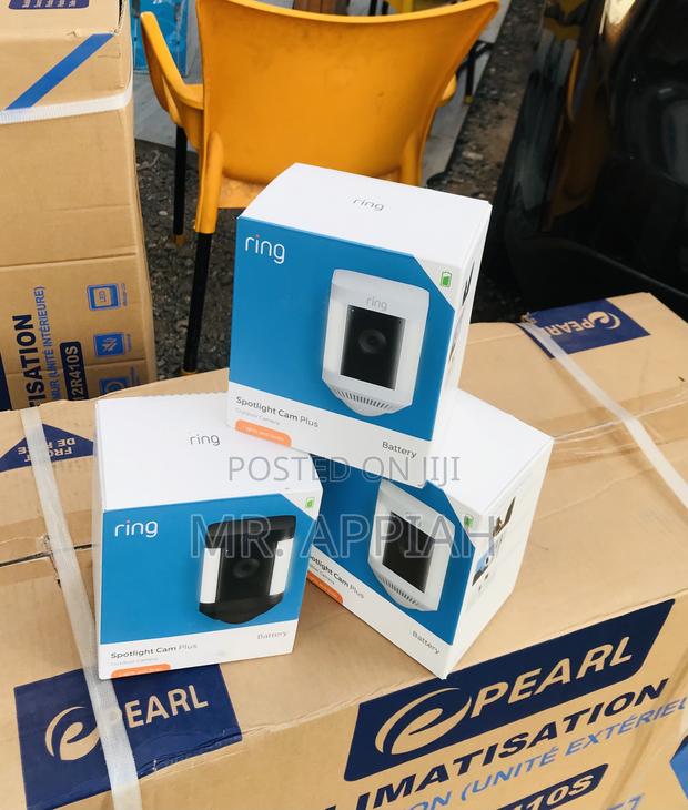 Choose Premium Ring Sportlight Cam Plus/ Battery Single. · Photo 1