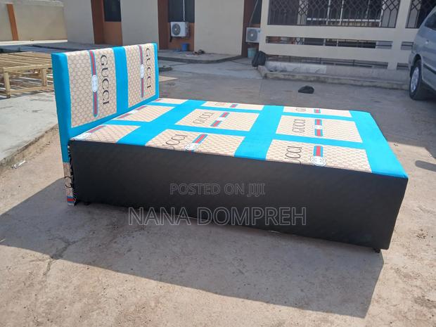 Inbuilt Gucci Bed · Photo 3