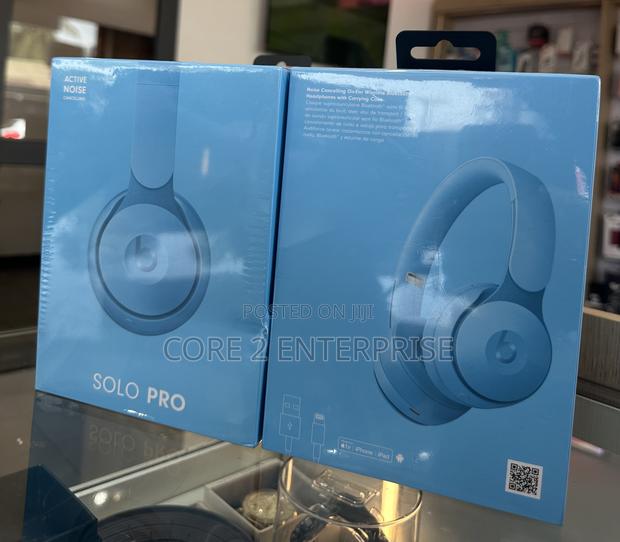 Beats Solo Pro · Photo 1