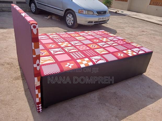 Colourful Lv Inbuilt Double Bed · Photo 4