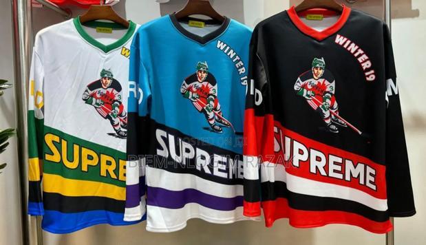 High Quality Supreme NFL Sweatshirt Available in Stock · Photo 2