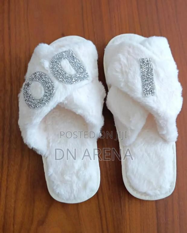 Pre-Customized Bridal Slippers · Photo 3