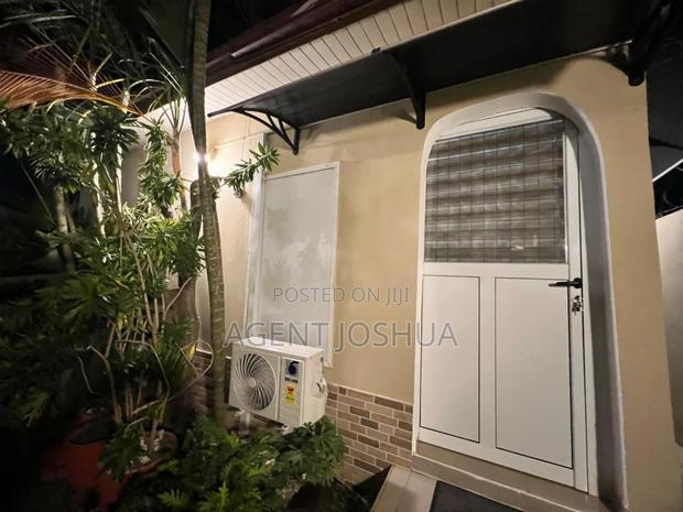An Executive 1bedrooms. Fully Furnished Self Contain For Rent Spintex · Photo 7