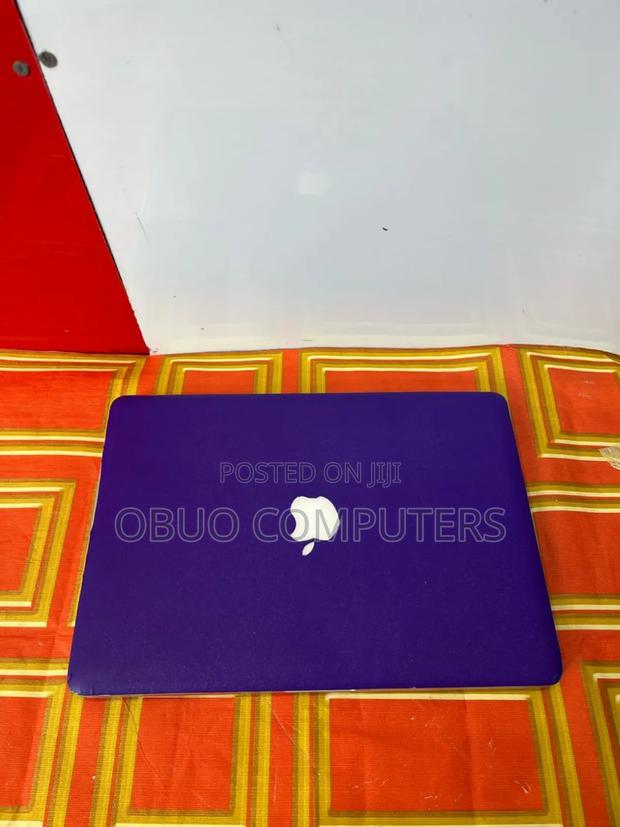 Laptop Apple MacBook Pro 2010 4GB Intel Core 2 Duo SSD 128GB · Photo 5